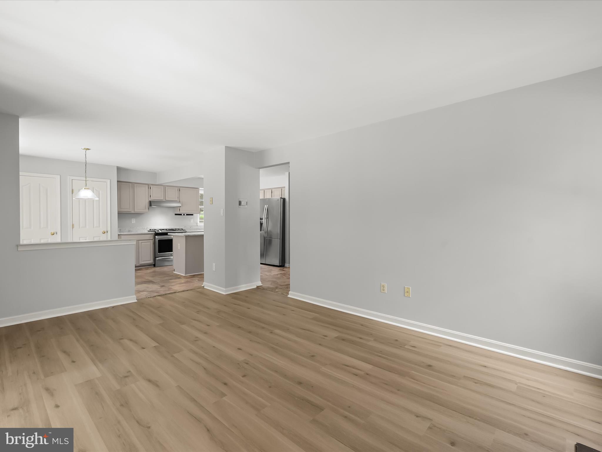 VILLAGE OF RIVER HILL - Residential