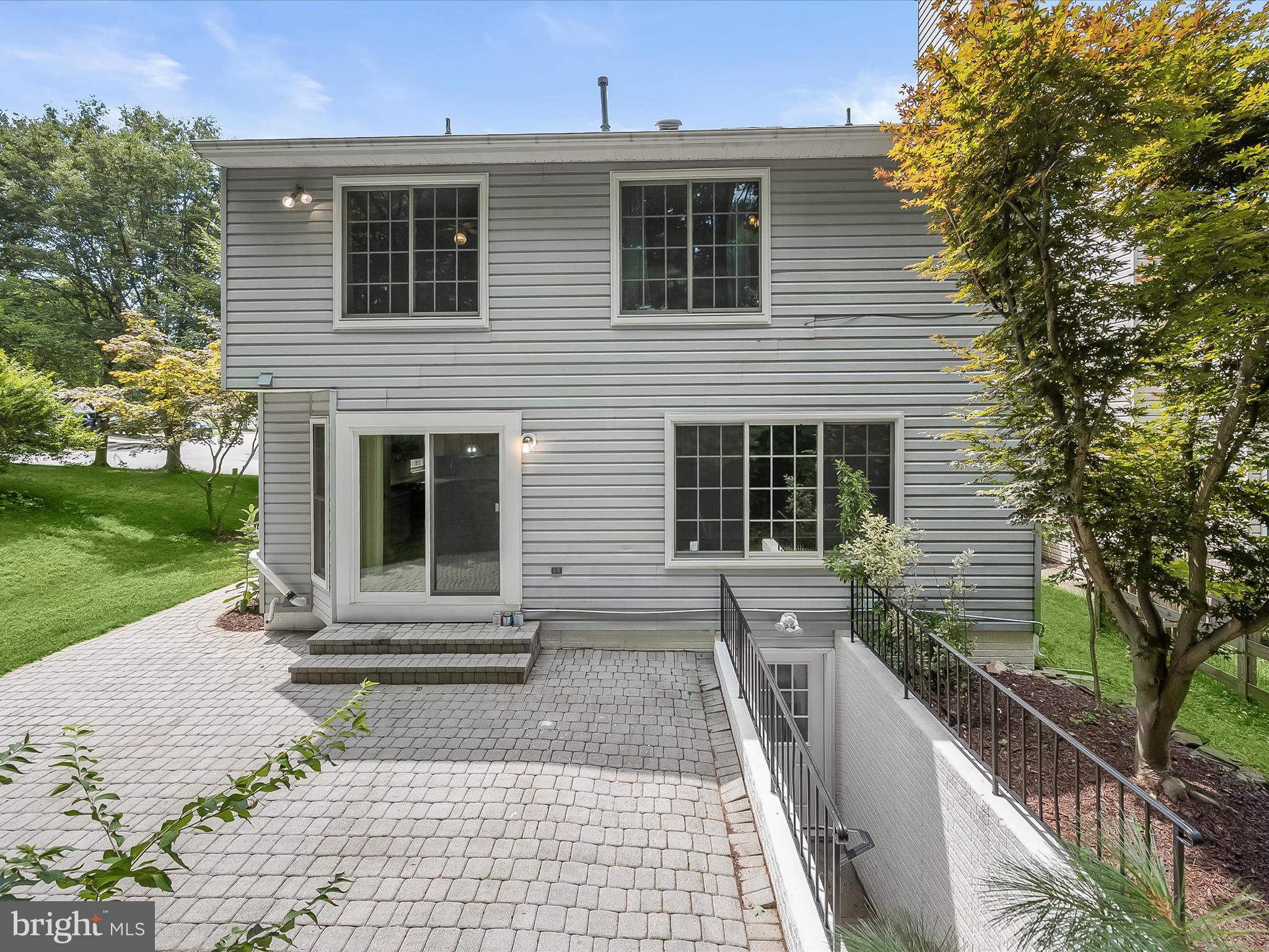 VILLAGE OF RIVER HILL - Residential