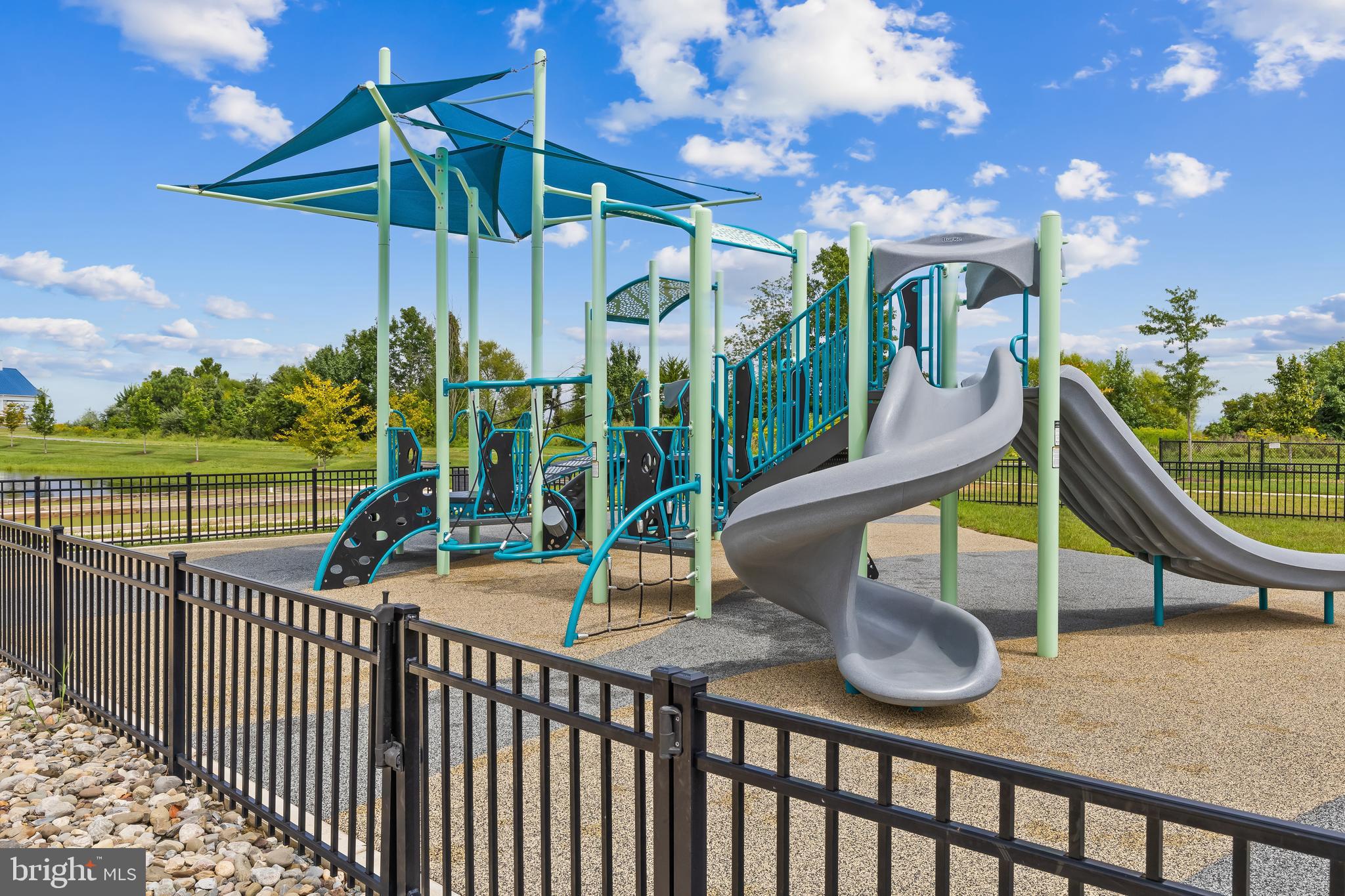 FOUR SEASONS AT KENT ISLAND - Residential