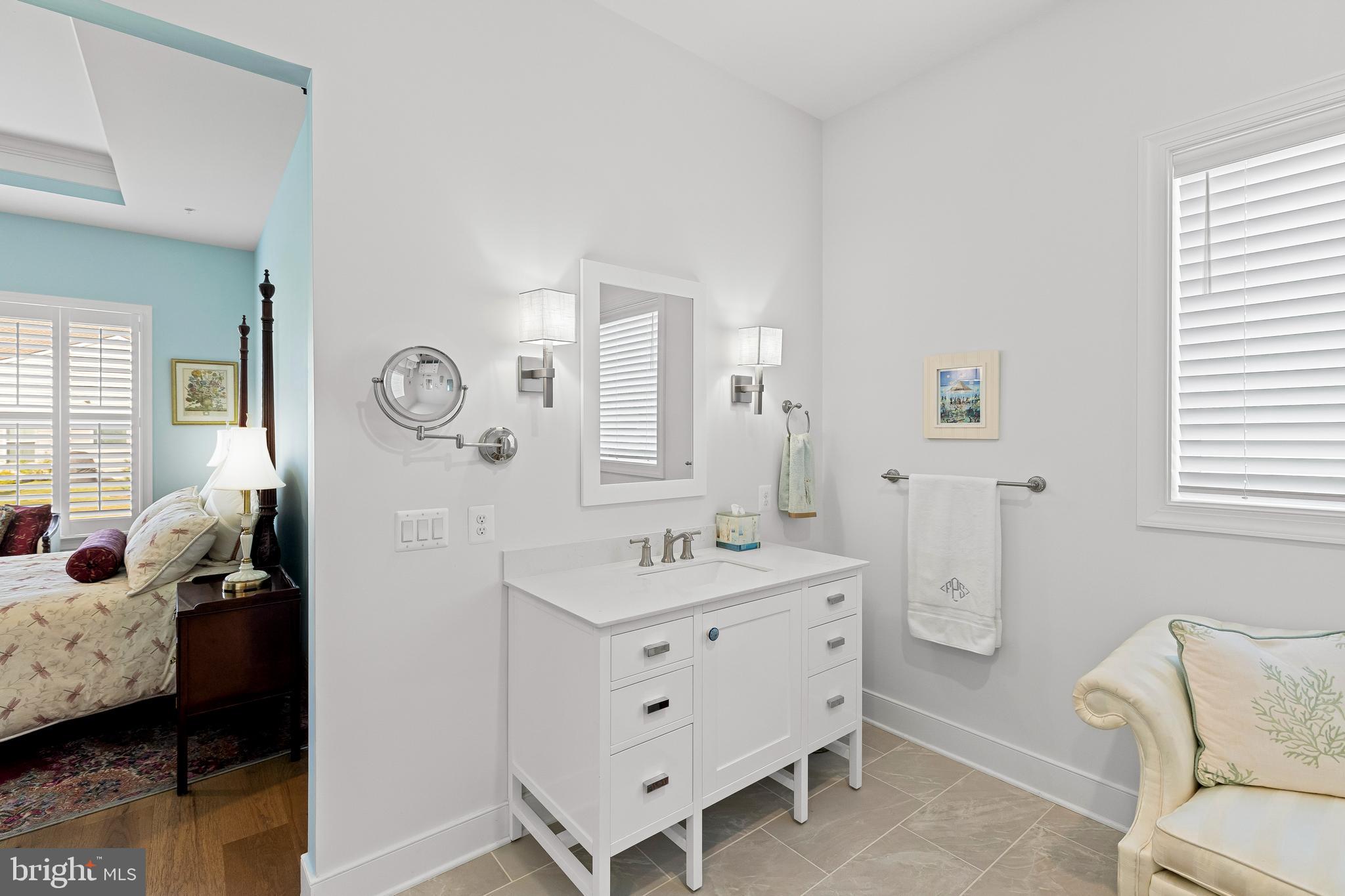 FOUR SEASONS AT KENT ISLAND - Residential