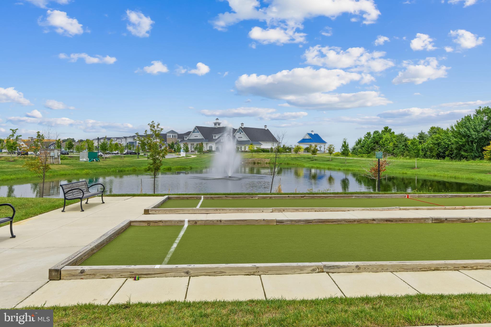 FOUR SEASONS AT KENT ISLAND - Residential