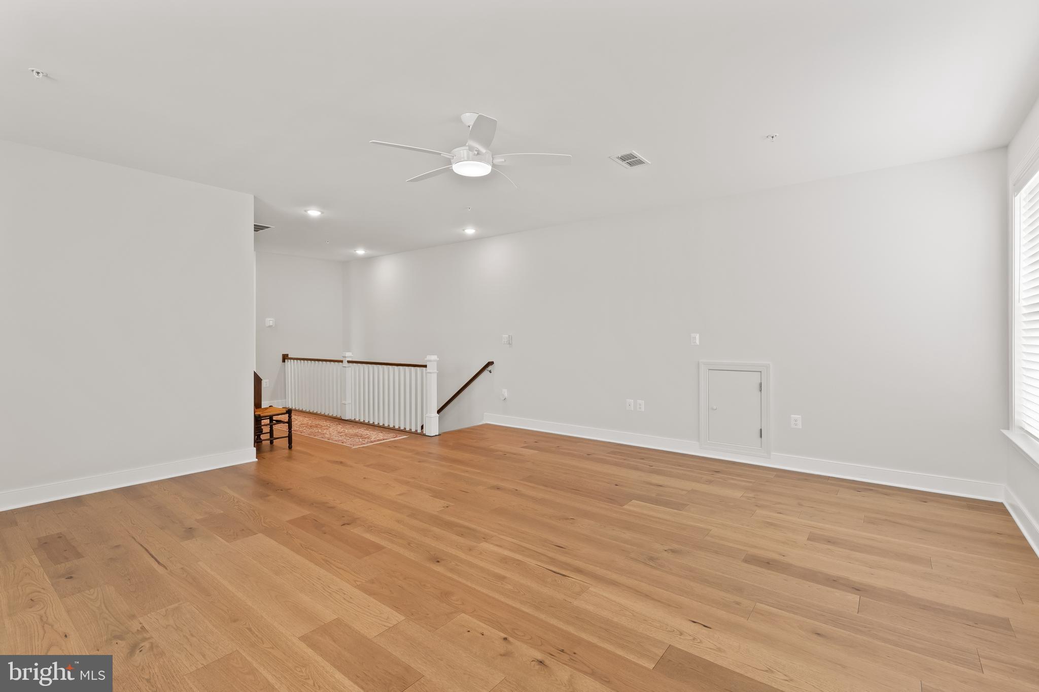 FOUR SEASONS AT KENT ISLAND - Residential