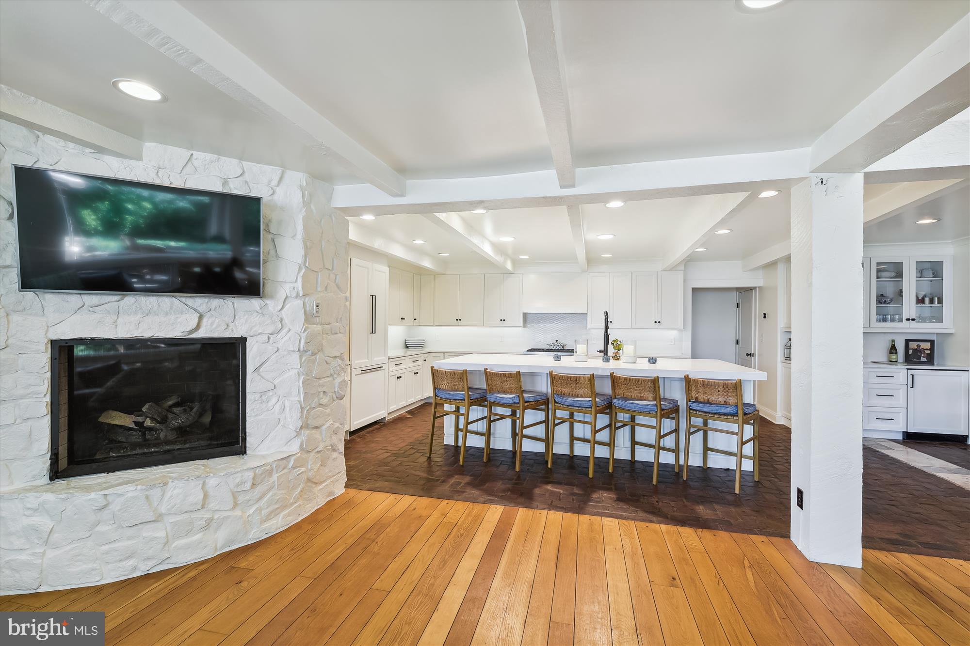 REGULARS - Residential