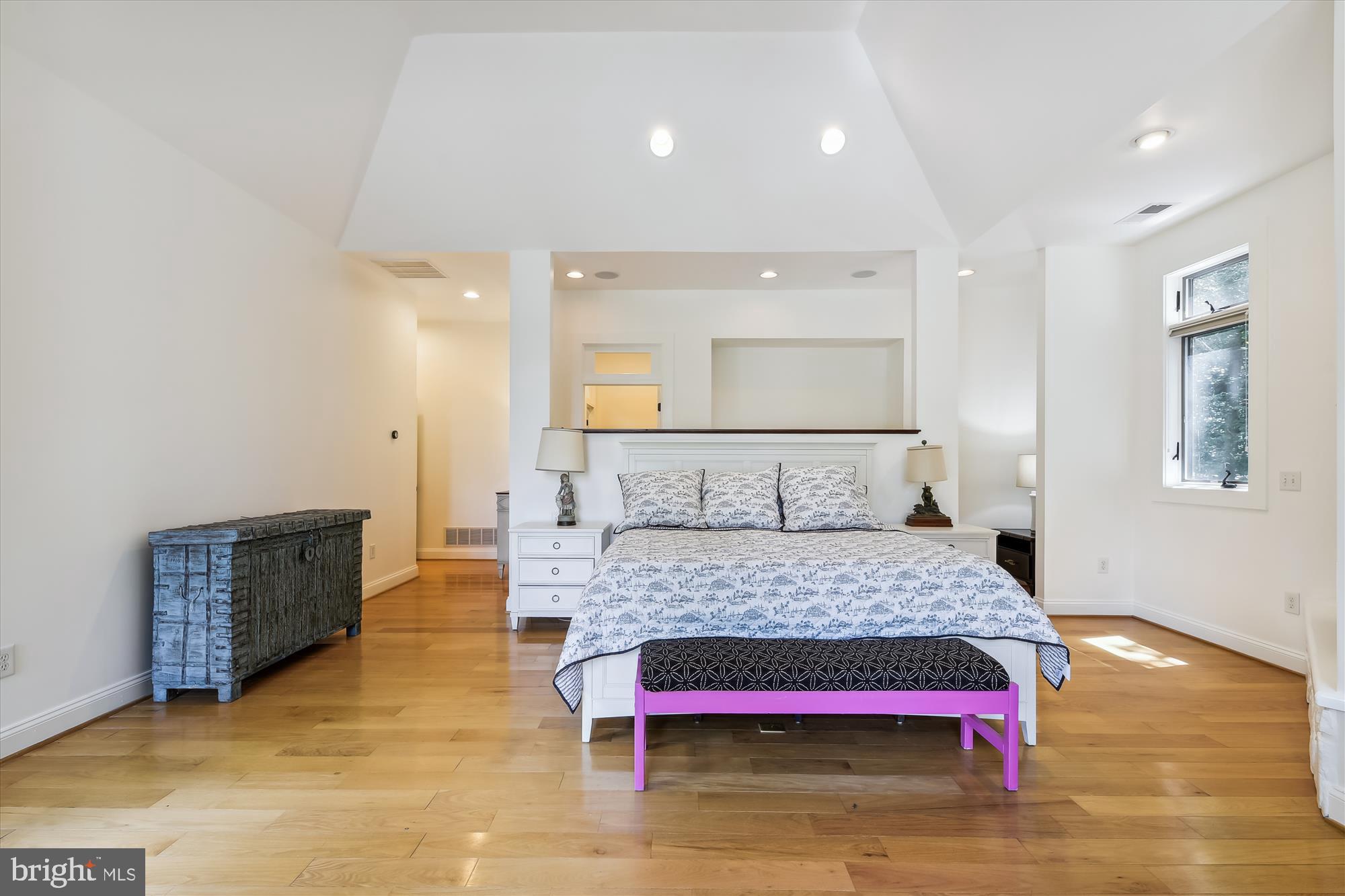 REGULARS - Residential