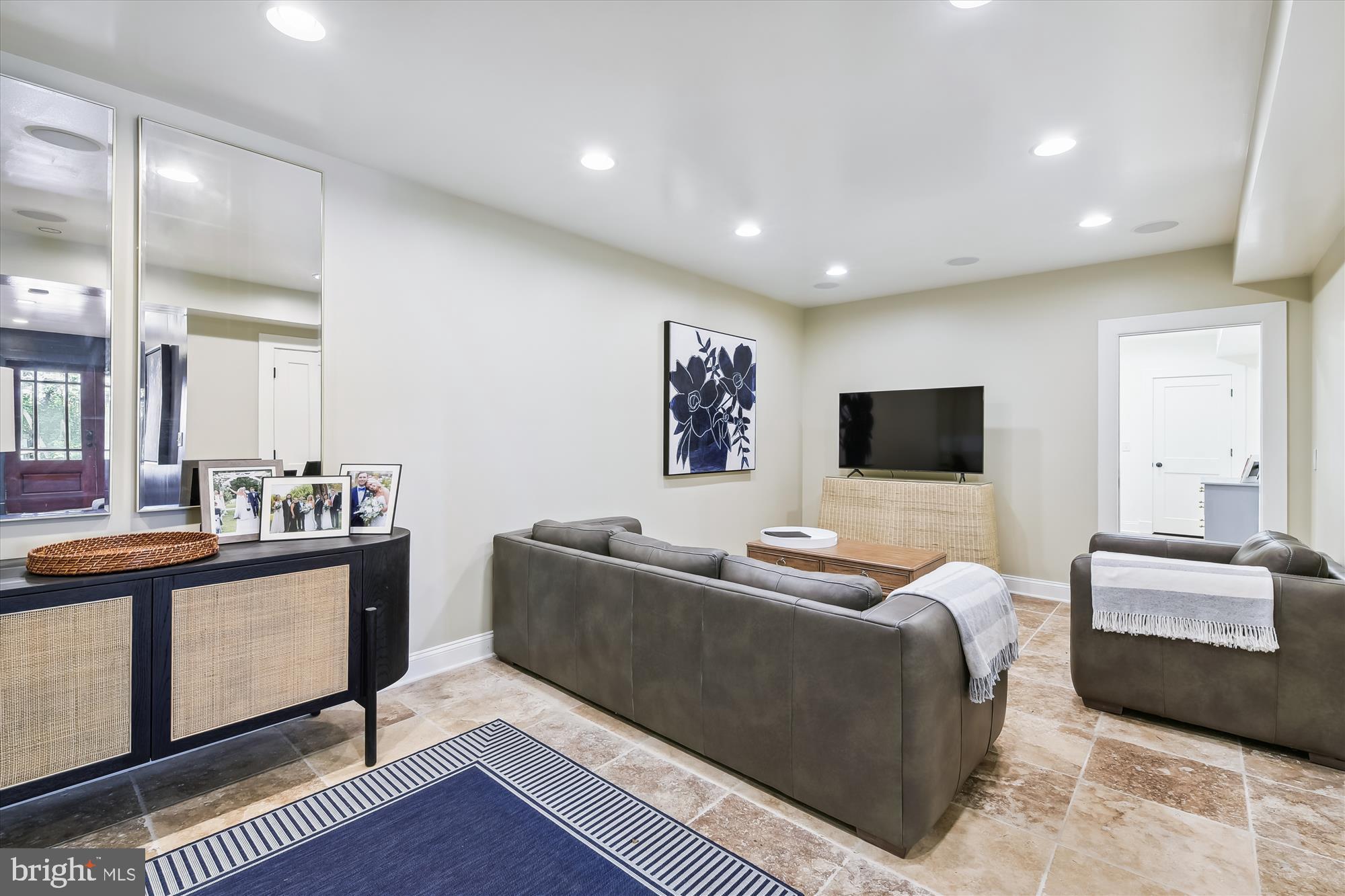 REGULARS - Residential