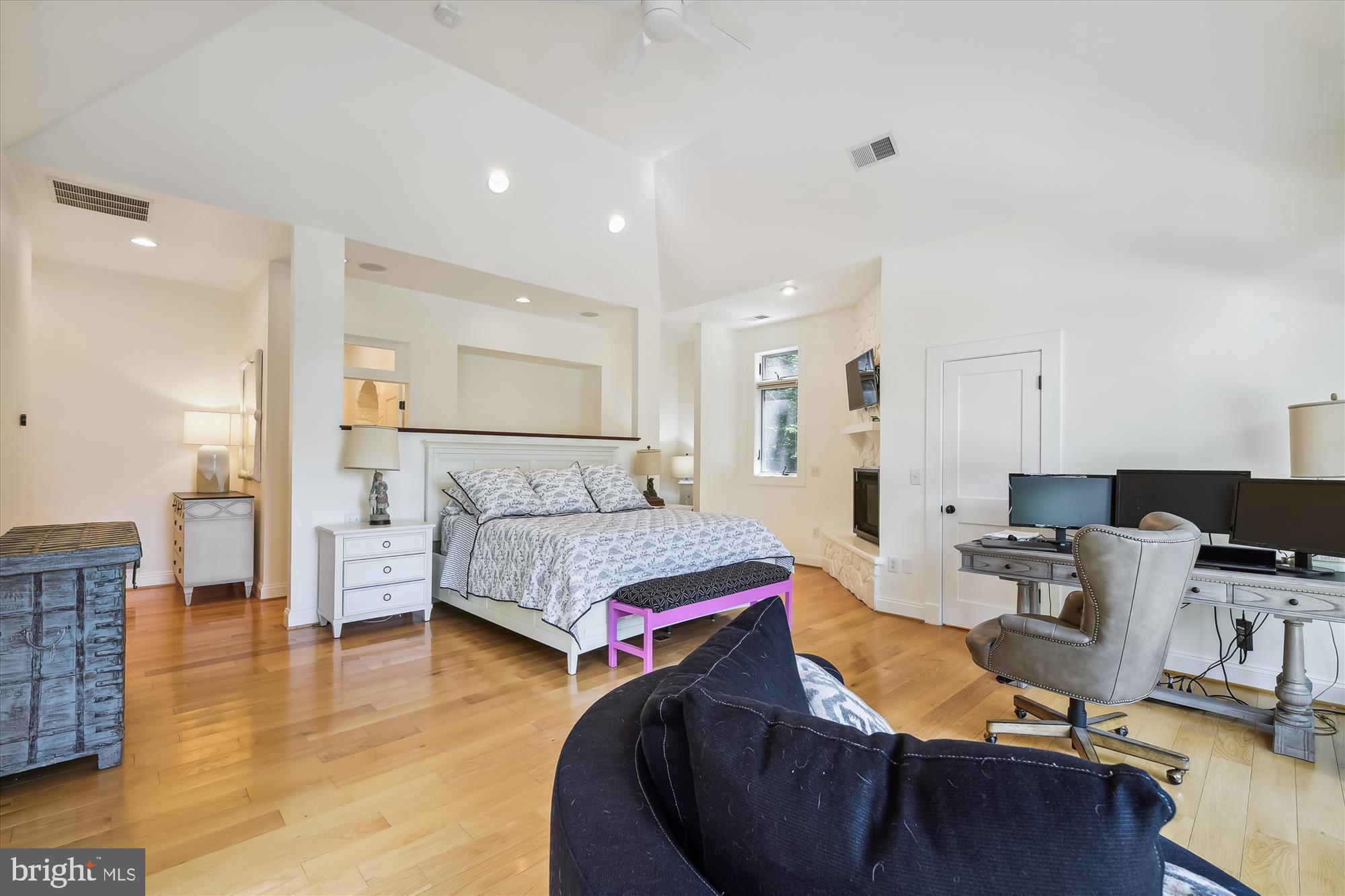 REGULARS - Residential