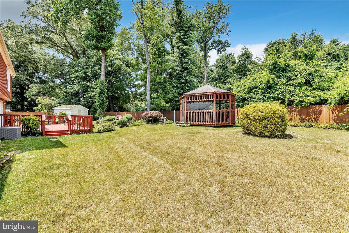 RIVER BEND - Residential