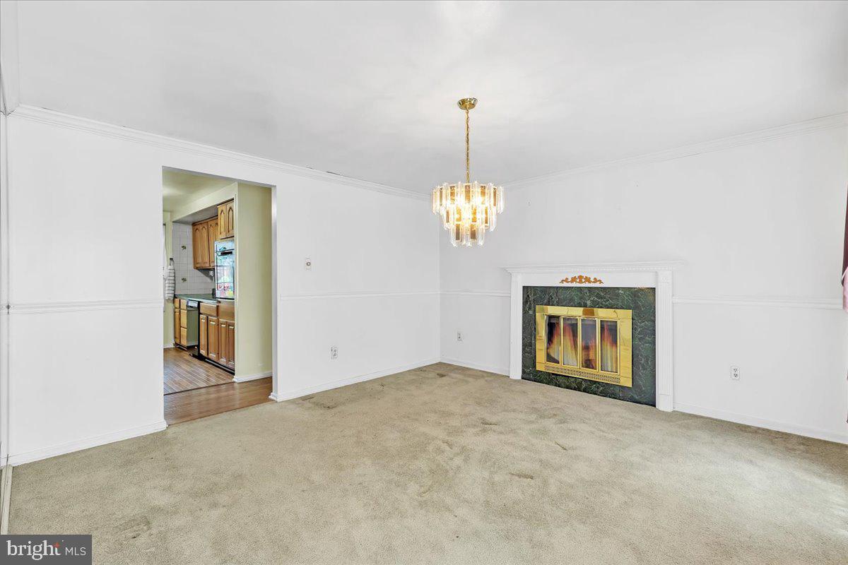 RIVER BEND - Residential