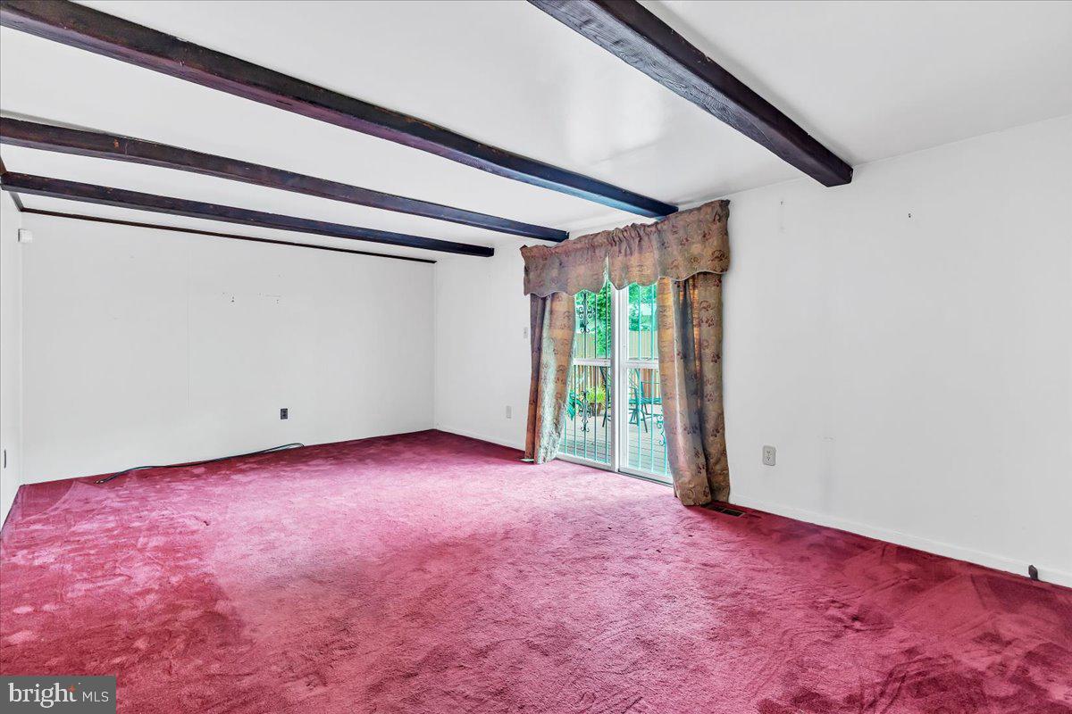 RIVER BEND - Residential