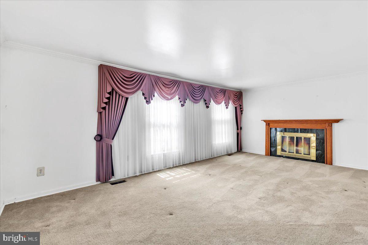 RIVER BEND - Residential