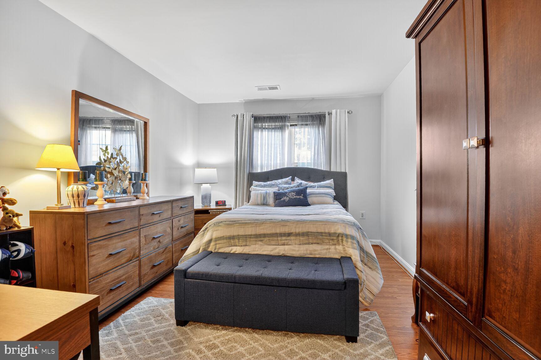 ETON PLACE - Residential