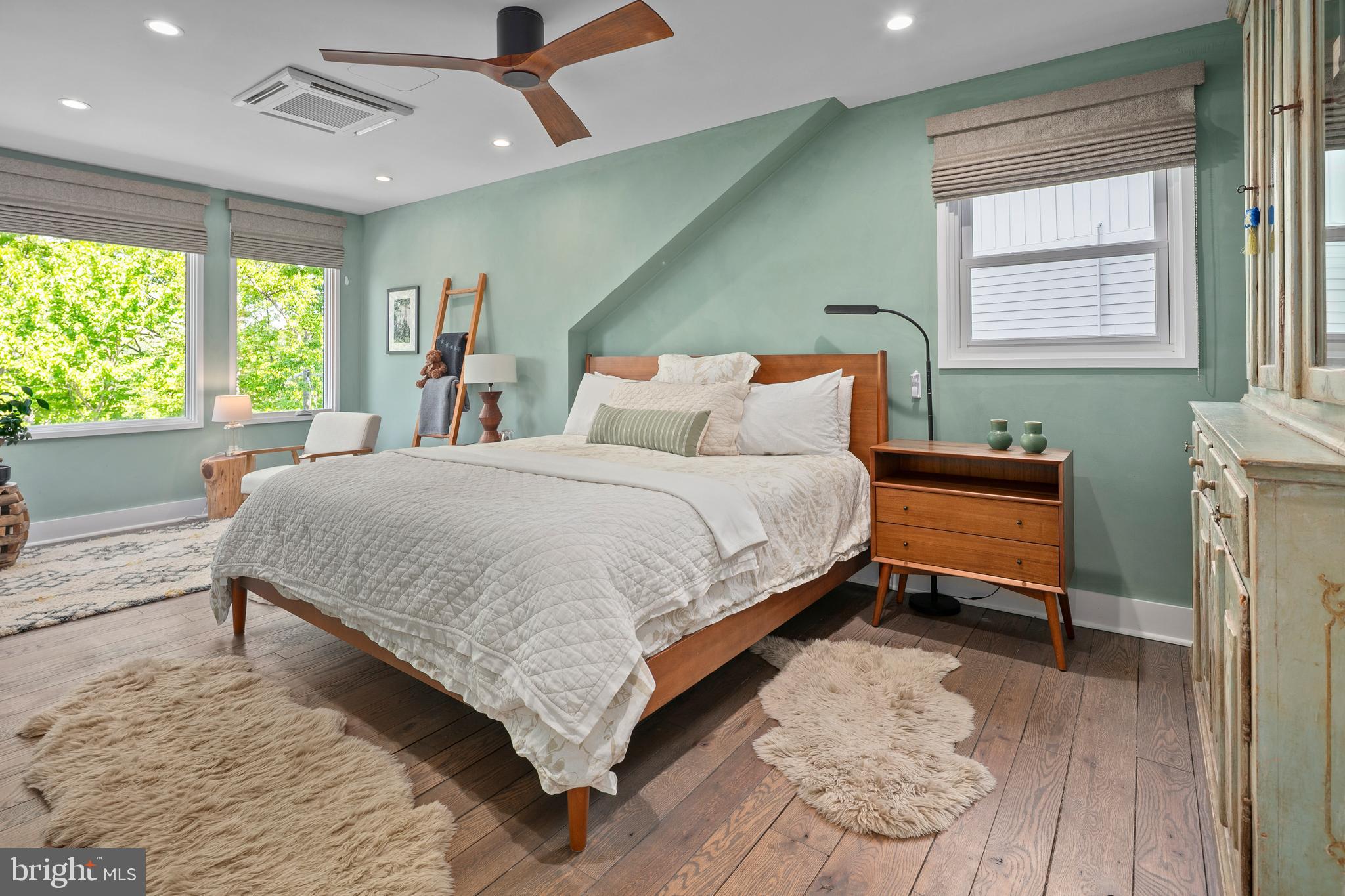 LYON VILLAGE - Residential