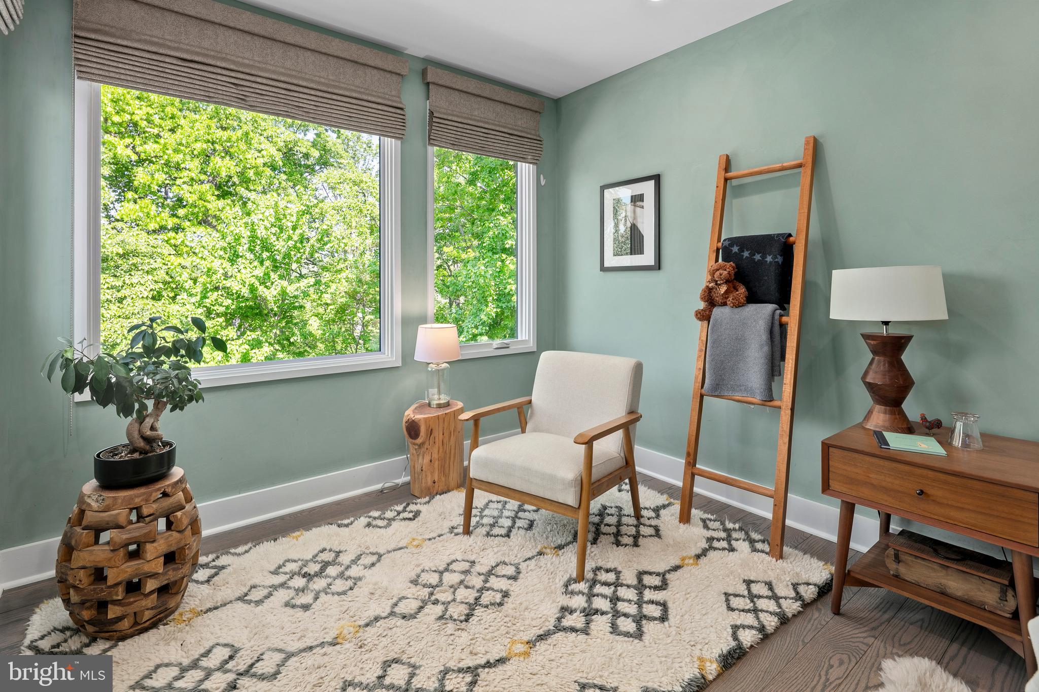 LYON VILLAGE - Residential