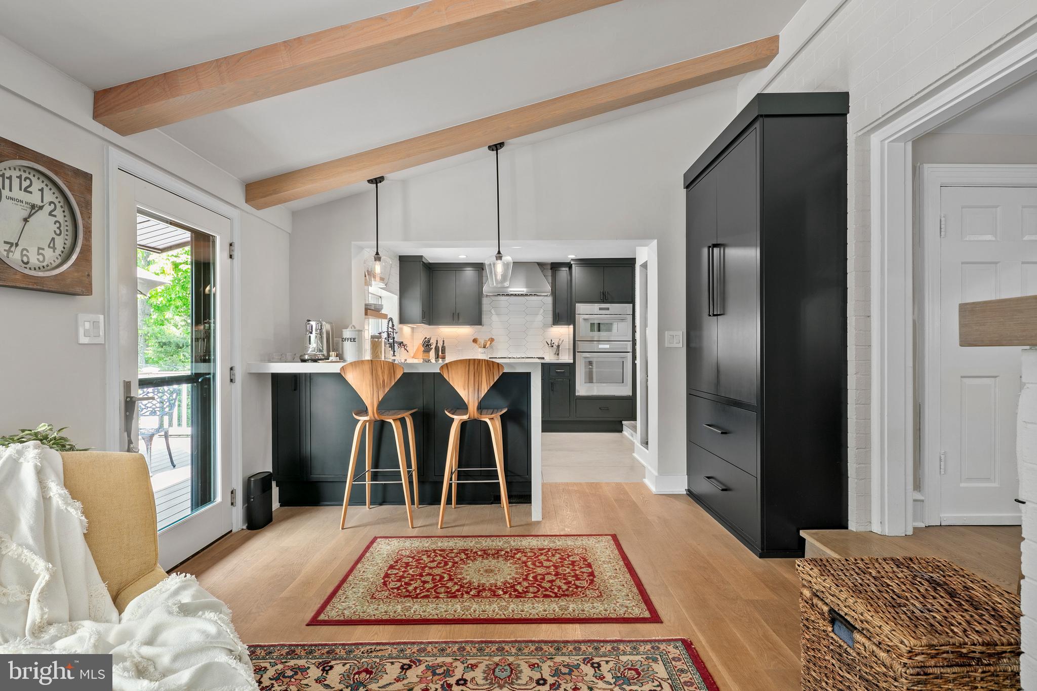 LYON VILLAGE - Residential