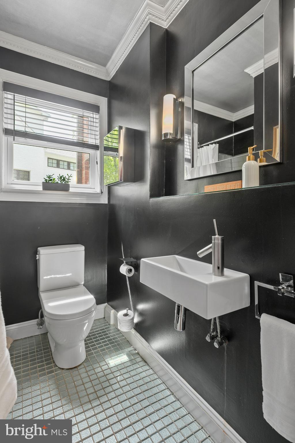 LYON VILLAGE - Residential