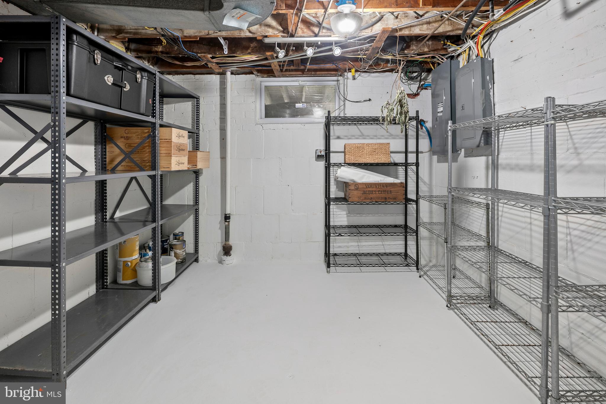 LYON VILLAGE - Residential