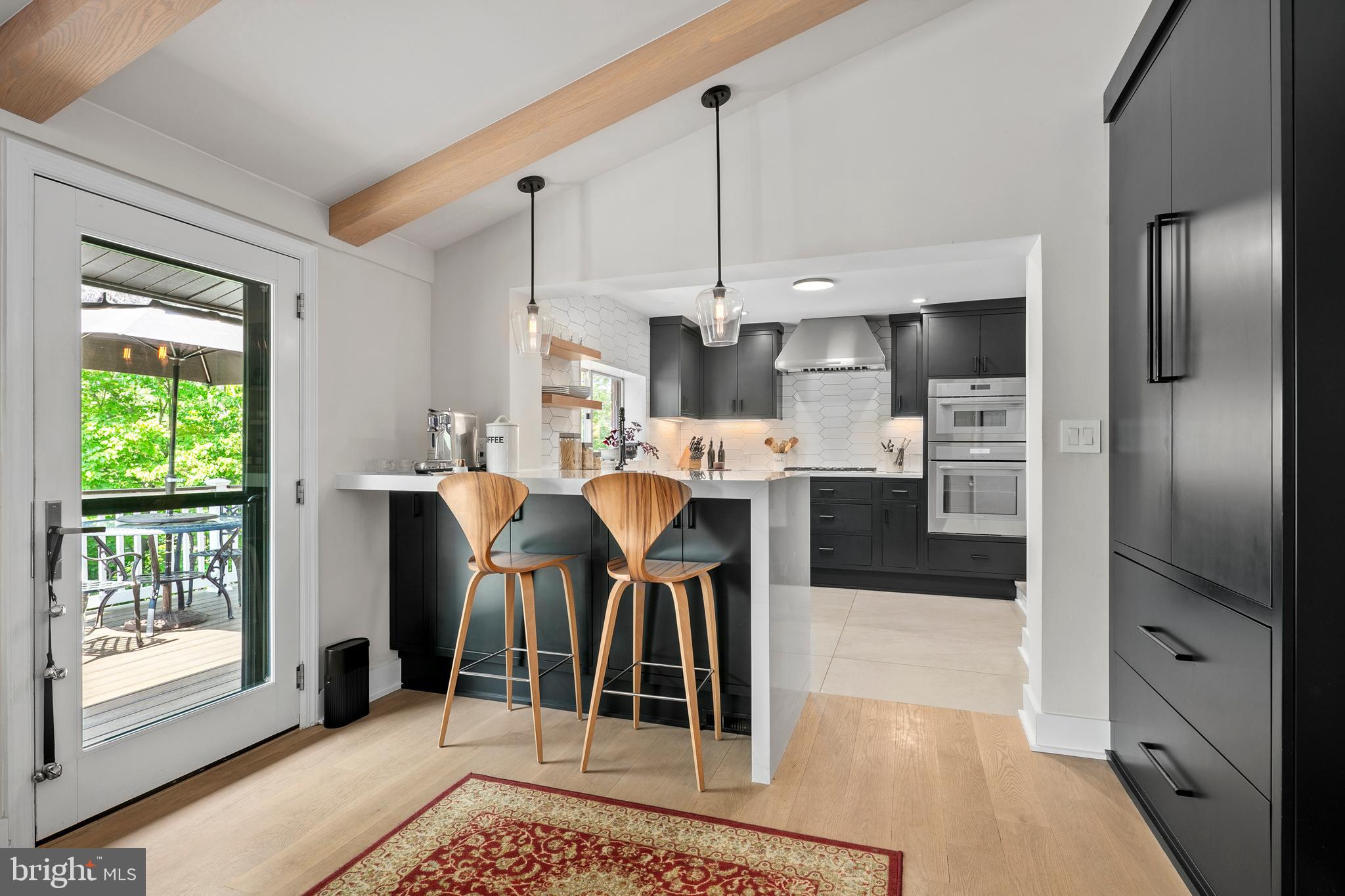 LYON VILLAGE - Residential