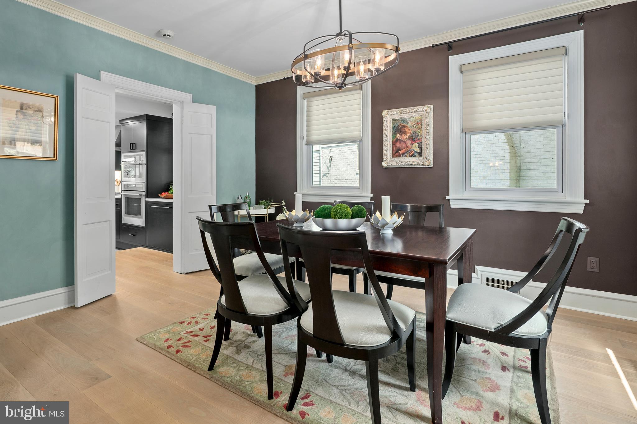 LYON VILLAGE - Residential