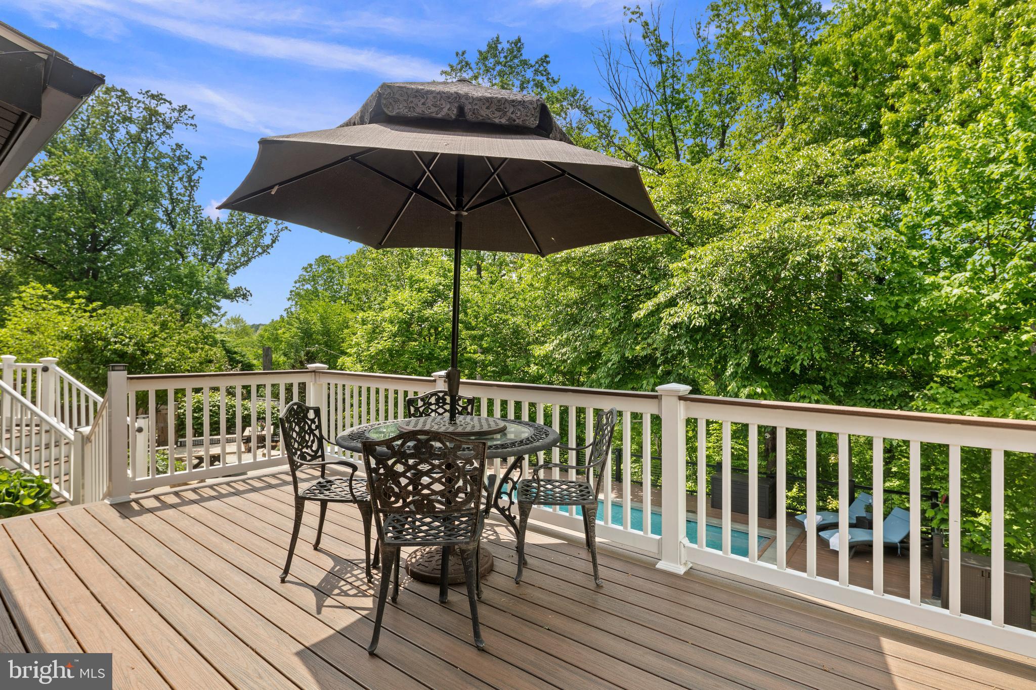 LYON VILLAGE - Residential