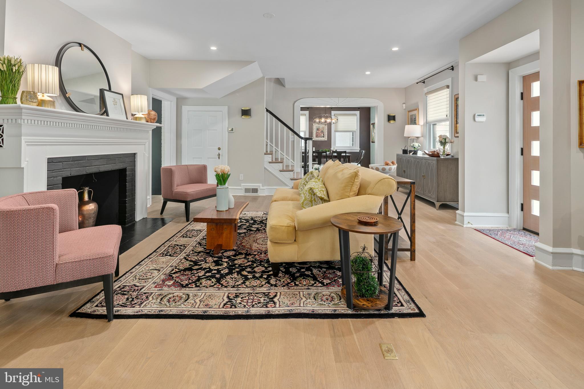 LYON VILLAGE - Residential