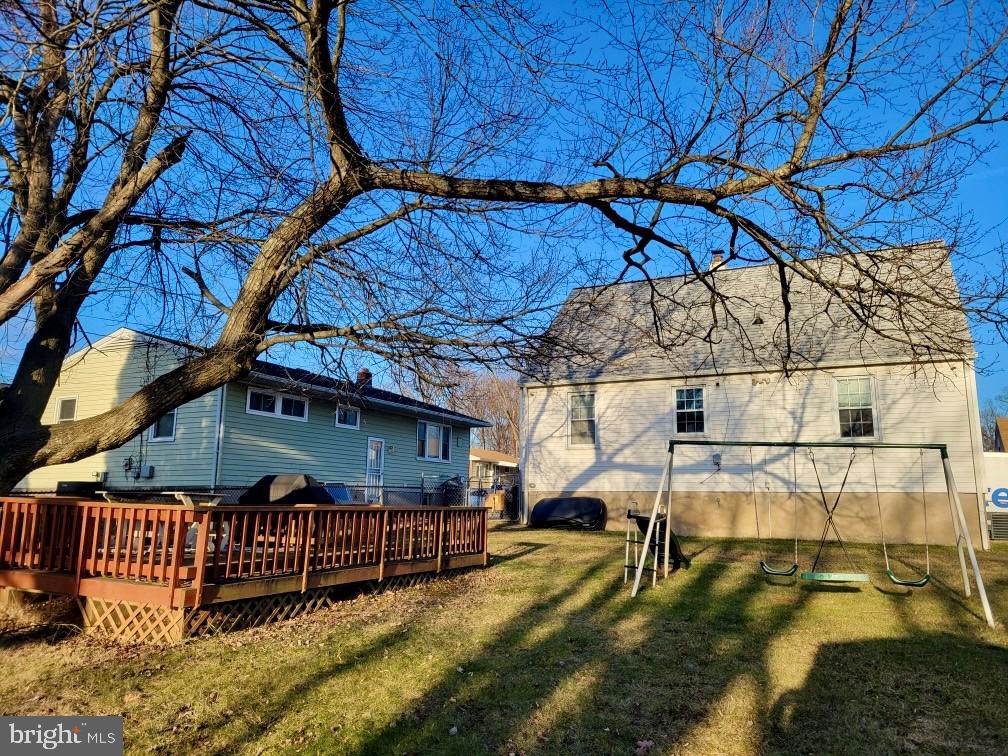 CAMPFIELD GARDENS - Residential