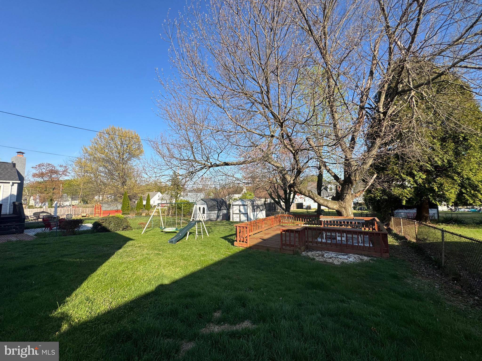 CAMPFIELD GARDENS - Residential