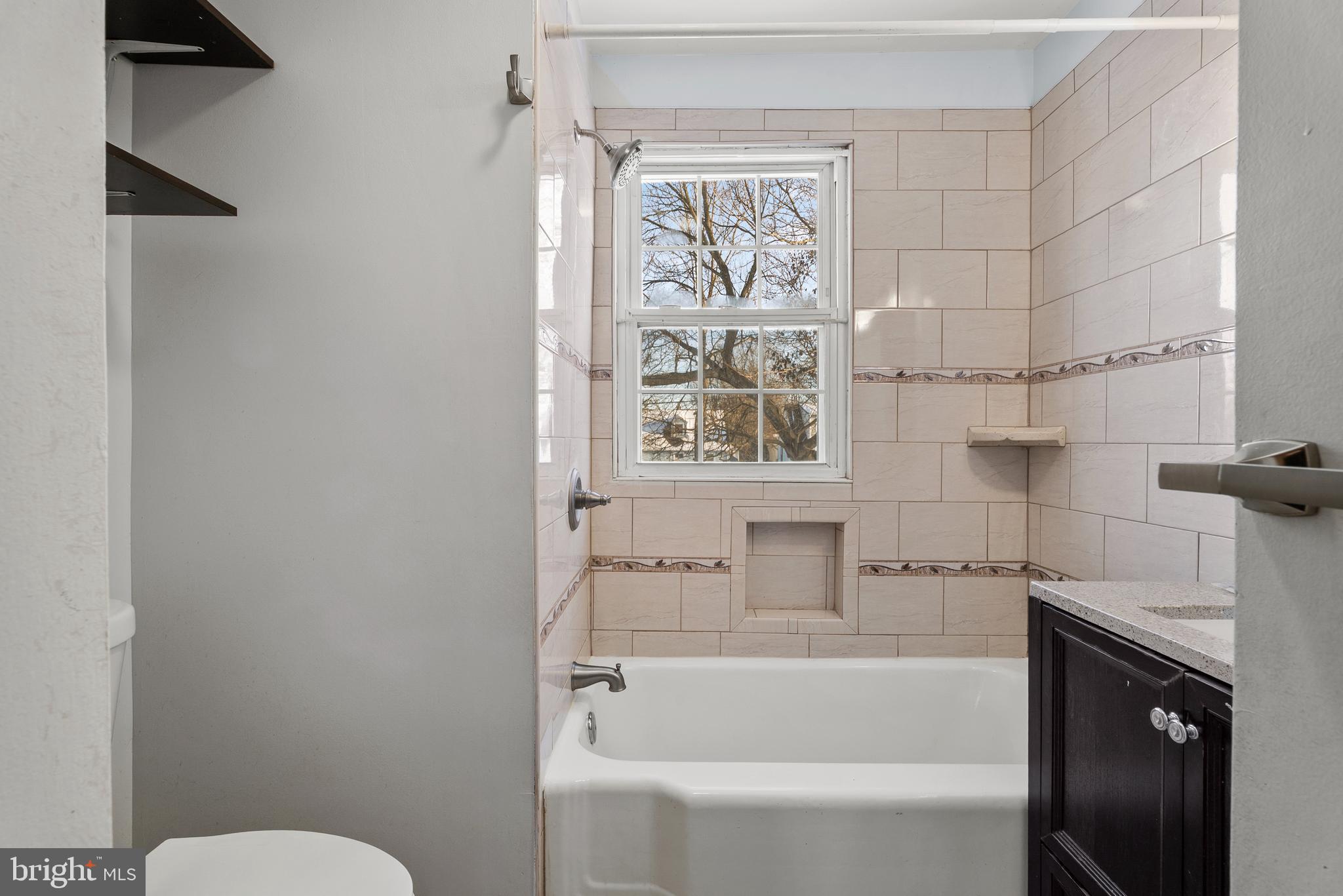 CAMPFIELD GARDENS - Residential