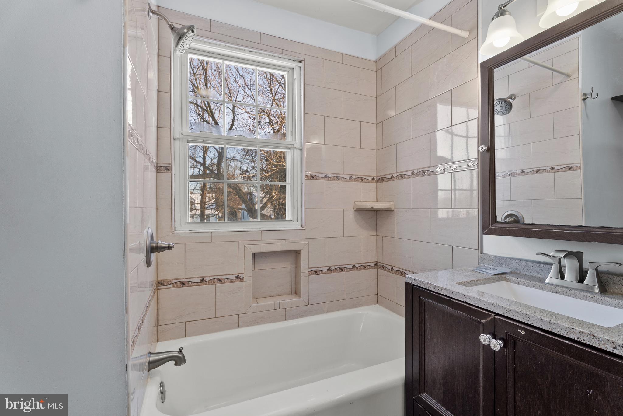 CAMPFIELD GARDENS - Residential