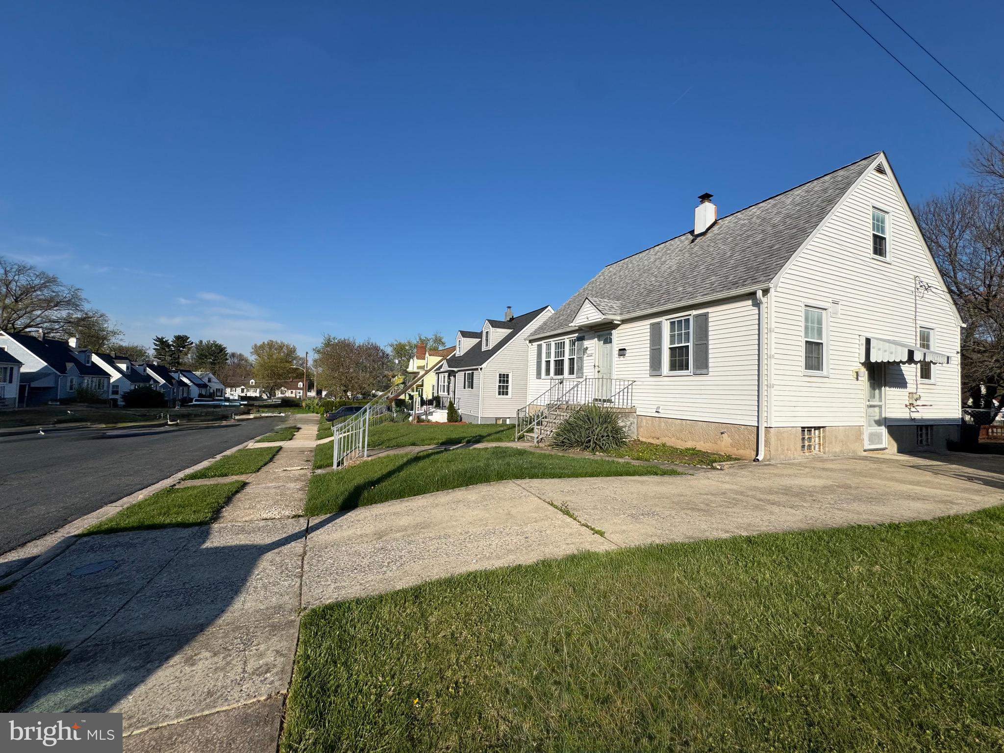 CAMPFIELD GARDENS - Residential