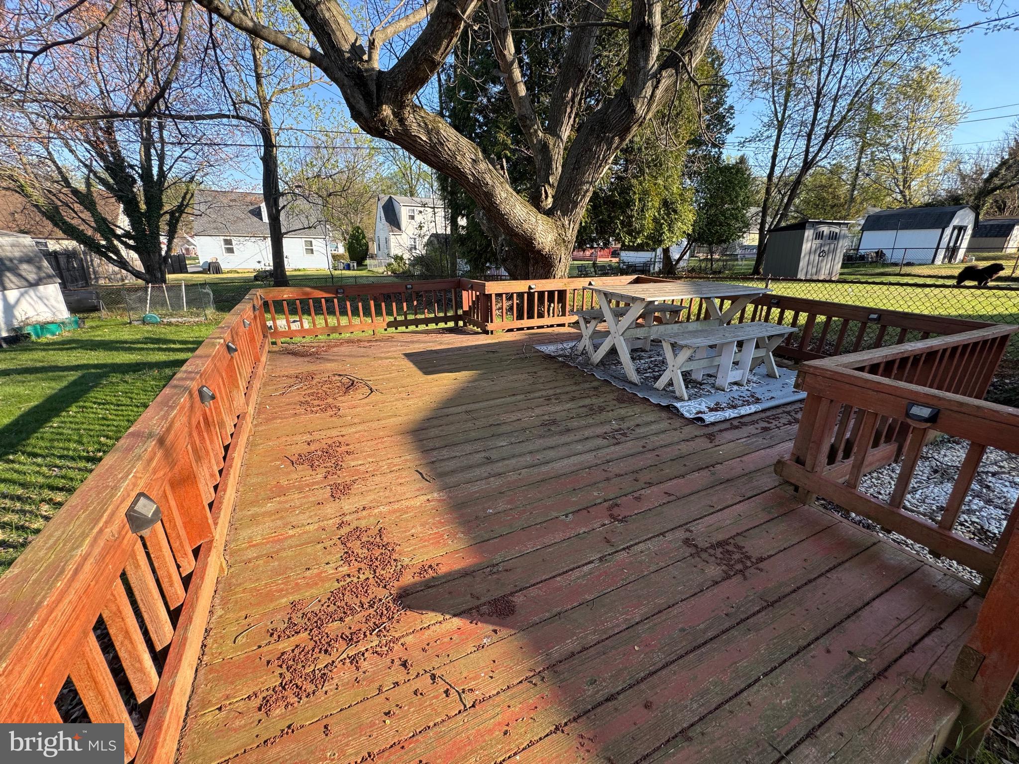 CAMPFIELD GARDENS - Residential