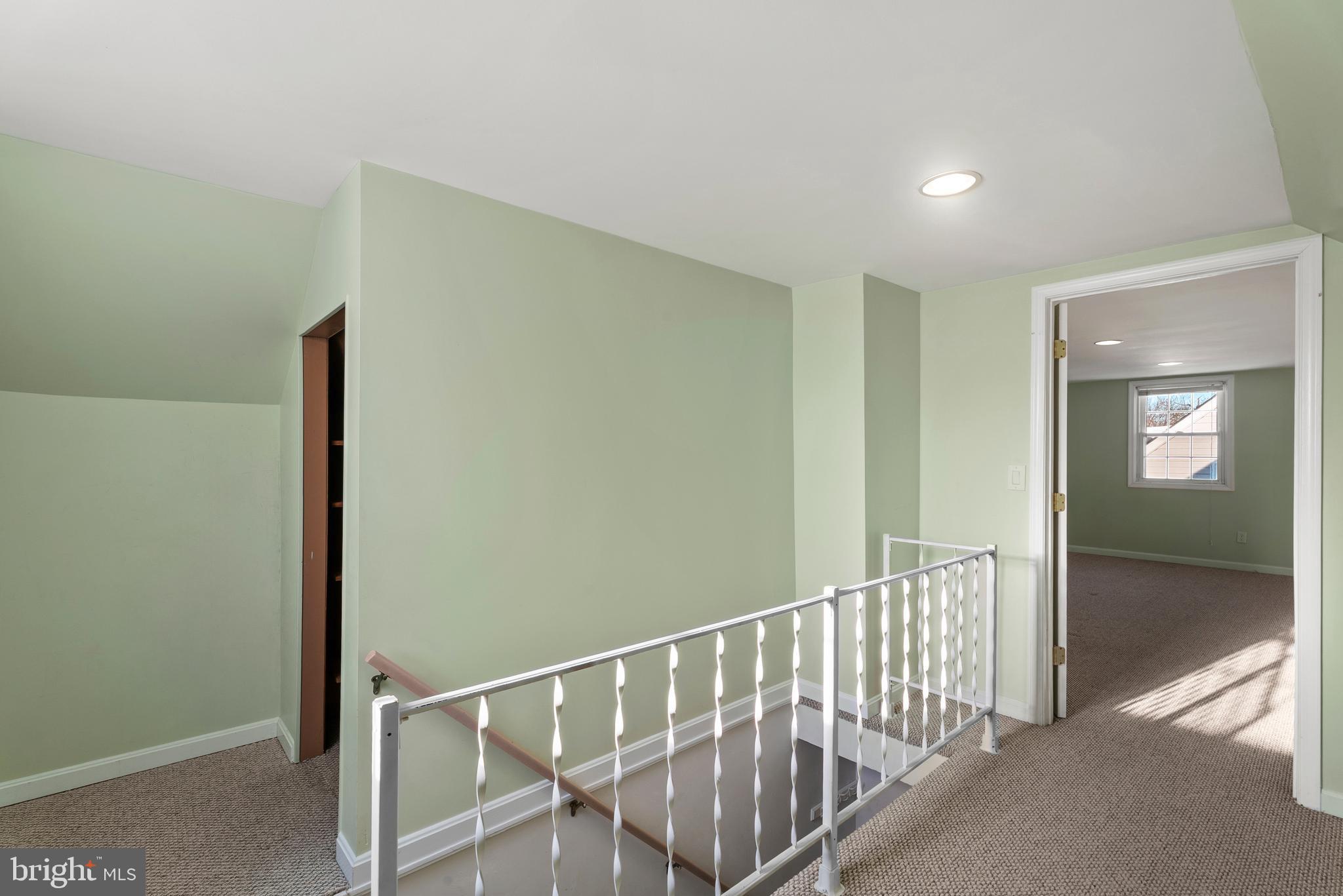 CAMPFIELD GARDENS - Residential