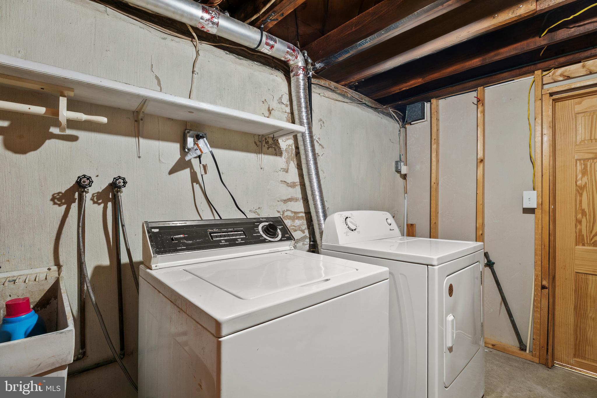 CAMPFIELD GARDENS - Residential