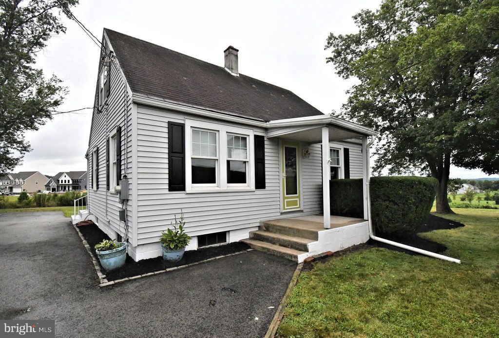 Photo of 1130 Congo Road, GILBERTSVILLE, PA 19525 (MLS # PAMC2152516)