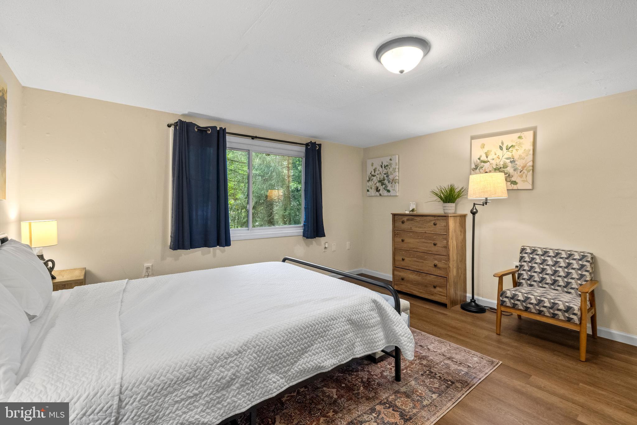 GLENWOOD FOREST - Residential