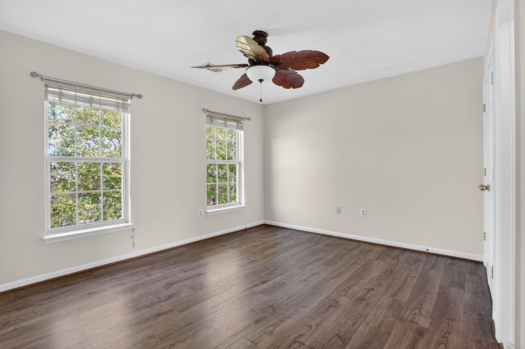 BLUE SPRING FARM - Residential