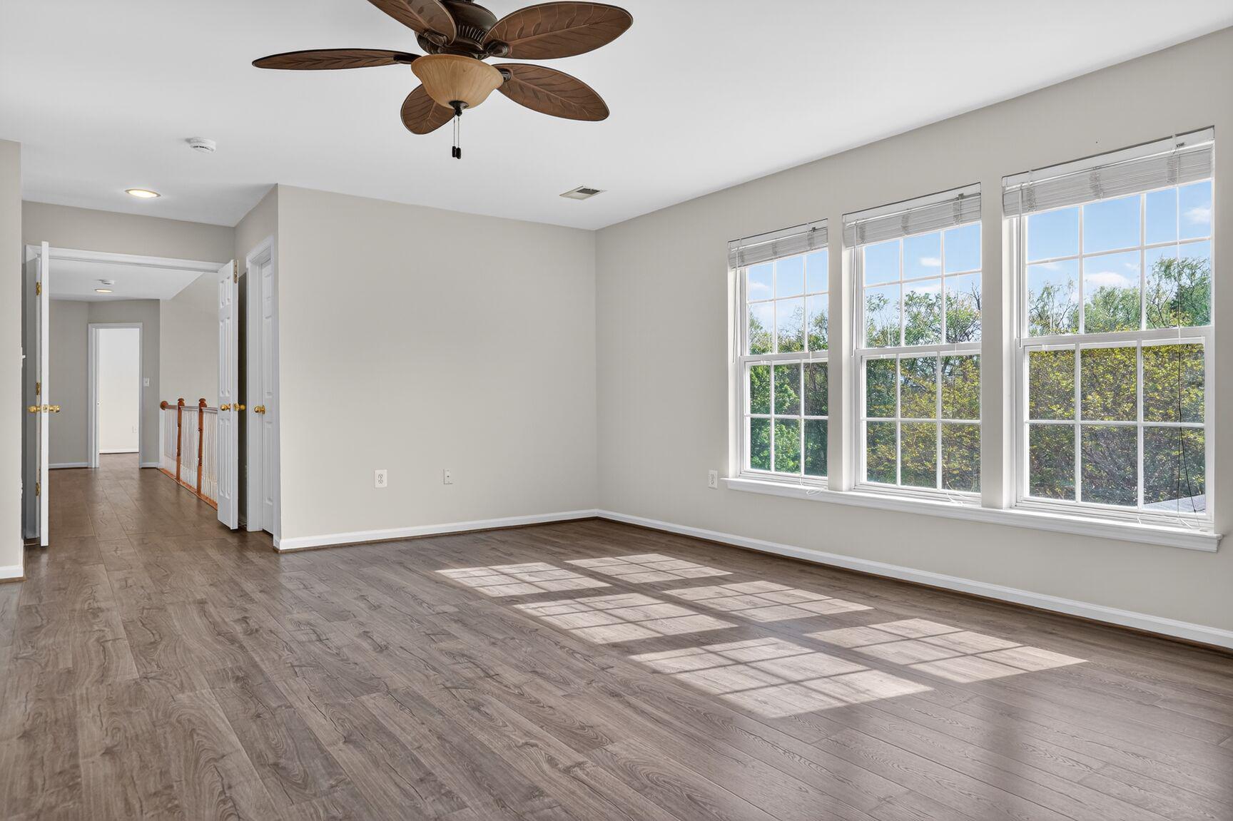 BLUE SPRING FARM - Residential