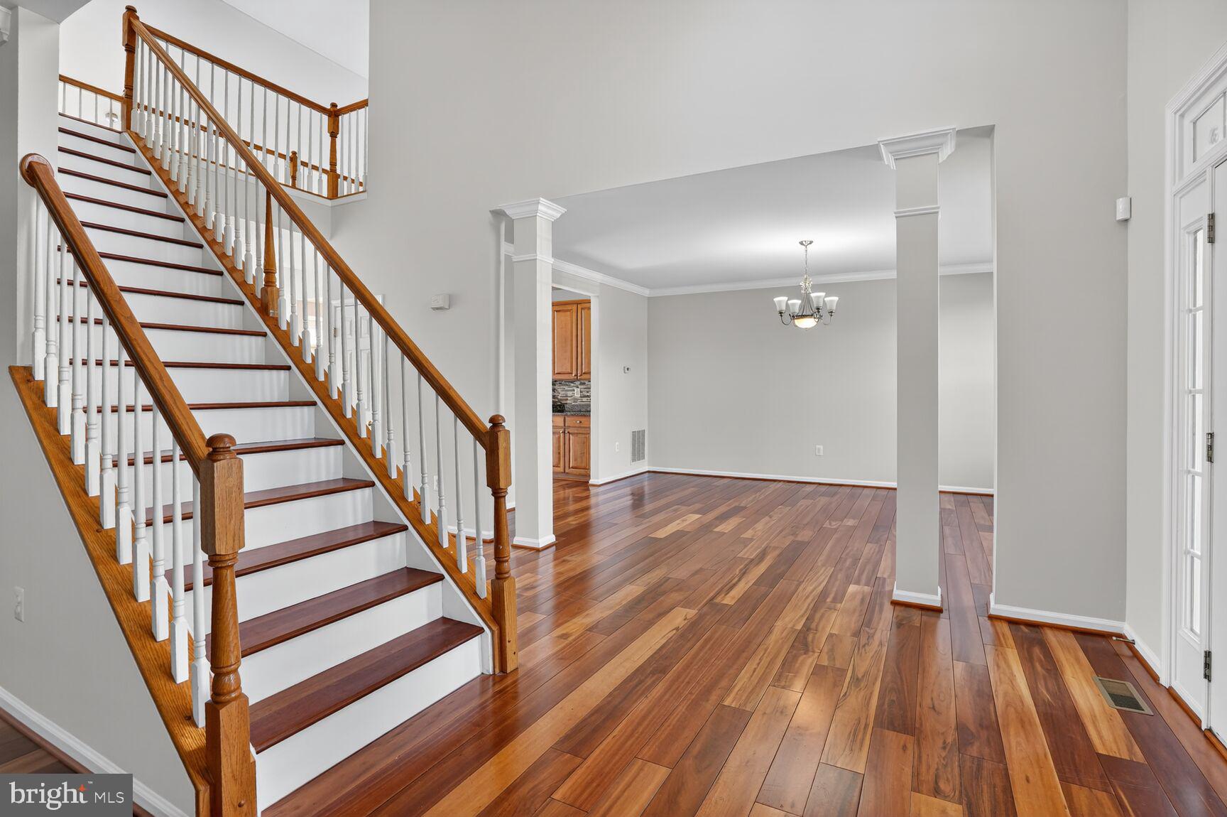 BLUE SPRING FARM - Residential