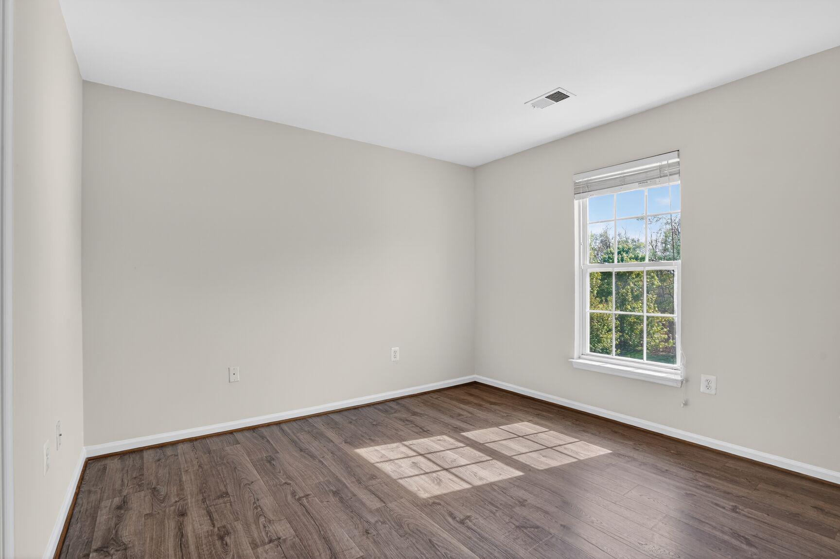 BLUE SPRING FARM - Residential