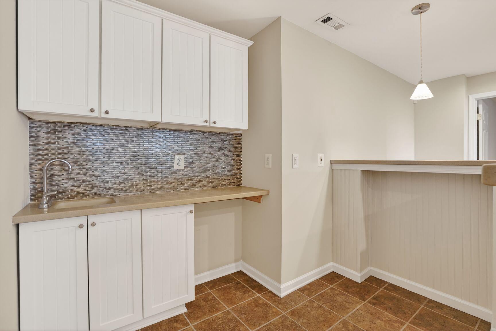 BLUE SPRING FARM - Residential