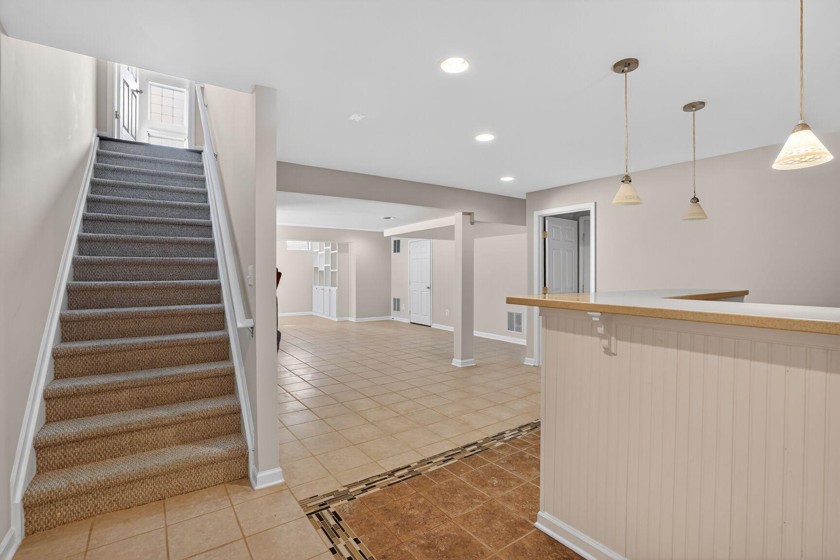 BLUE SPRING FARM - Residential