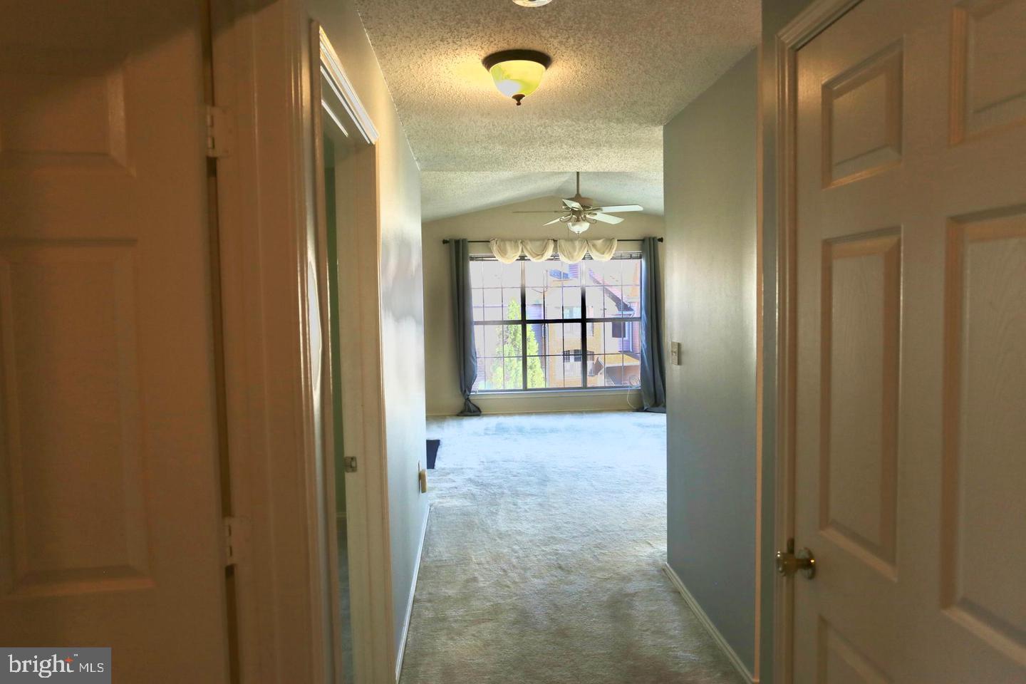 ASHBURN FARM - Residential Lease