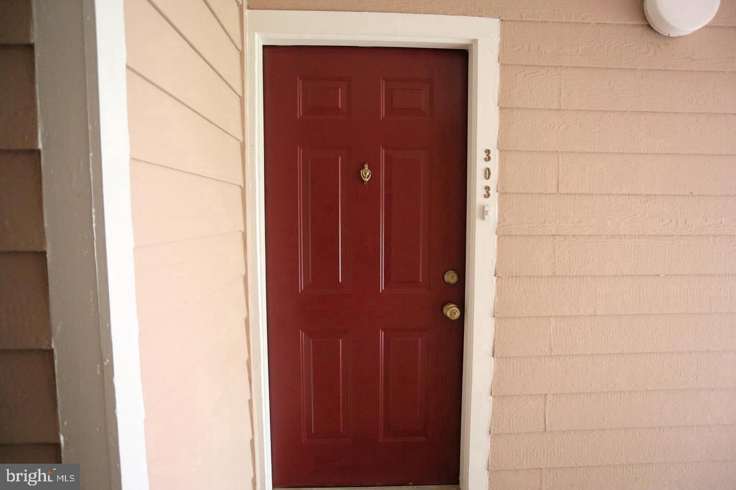 ASHBURN FARM - Residential Lease