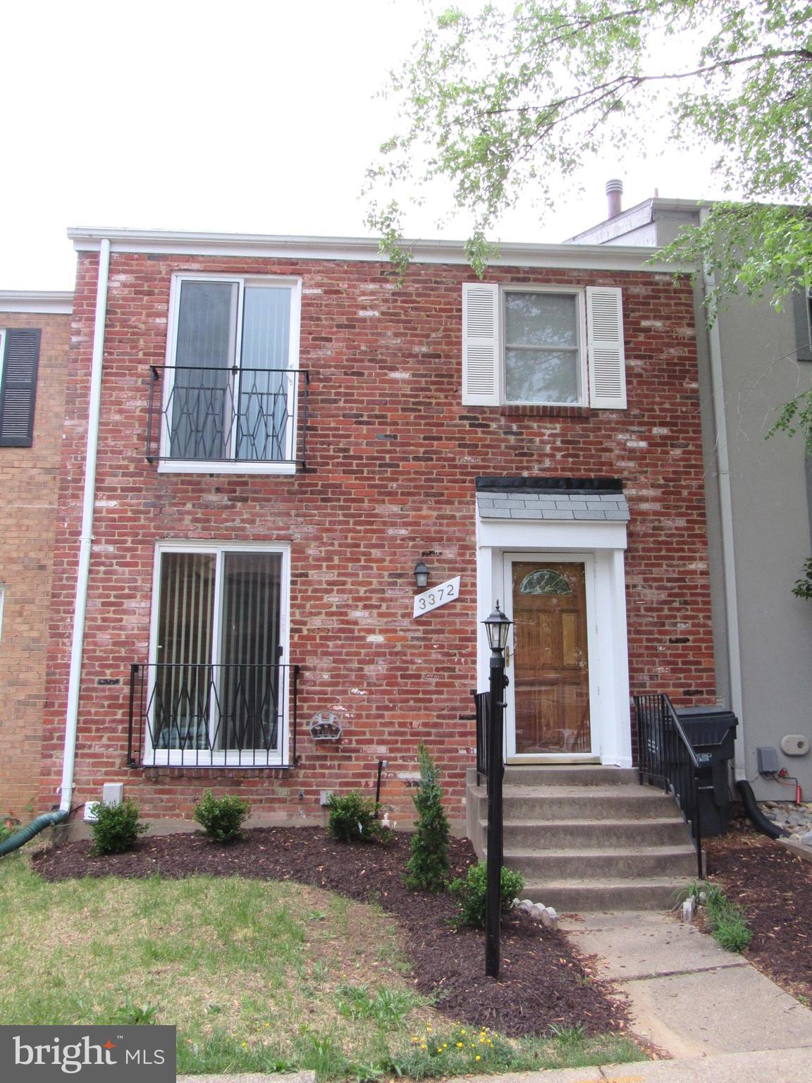 CARLYN PARK - Residential