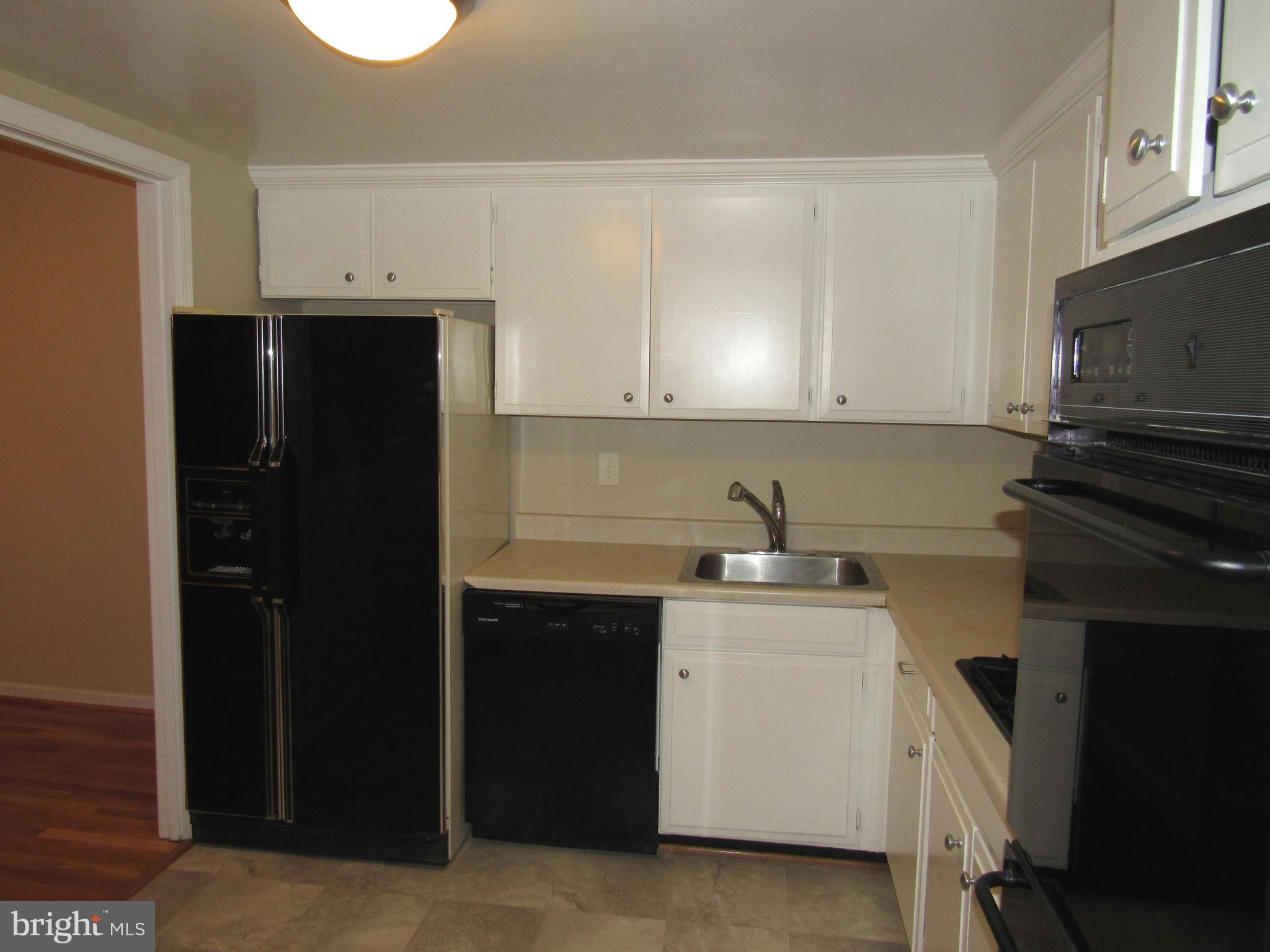 CARLYN PARK - Residential