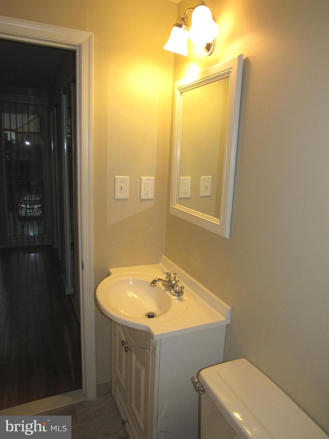 CARLYN PARK - Residential