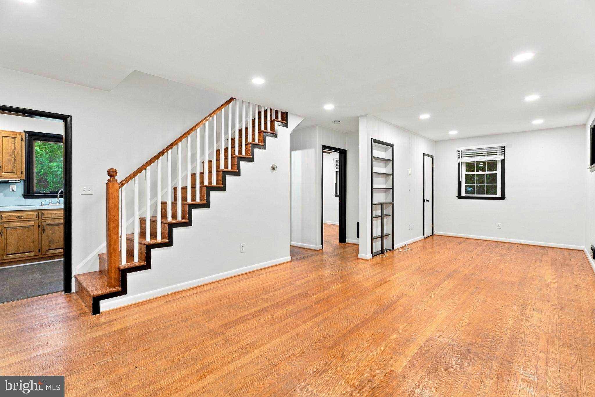 710 BERRYMANS LANE