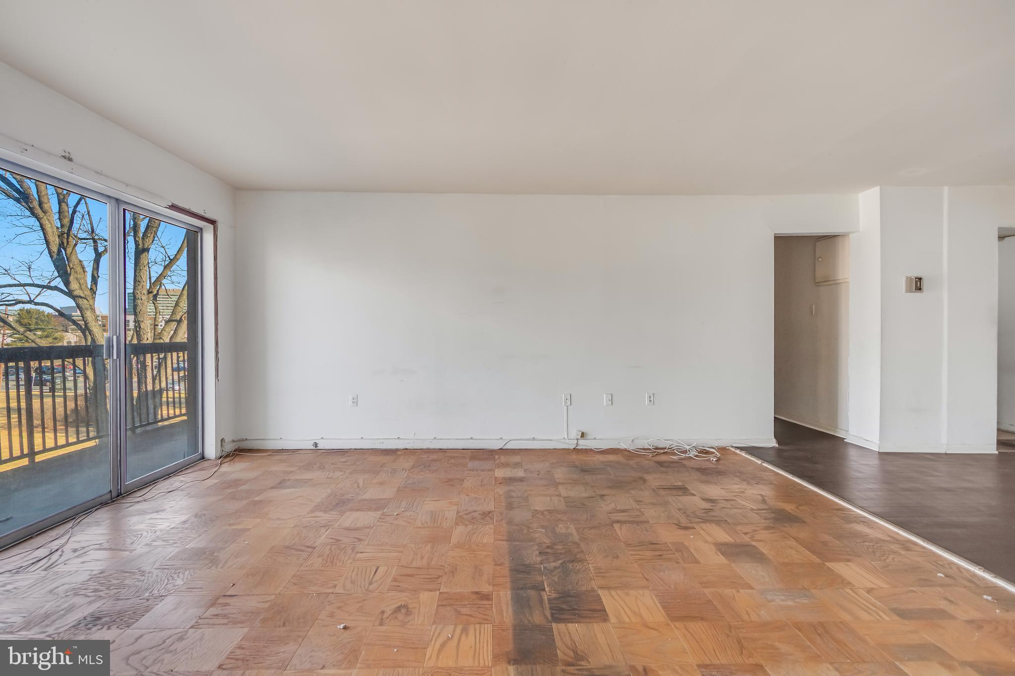 WEST SPRING - Residential