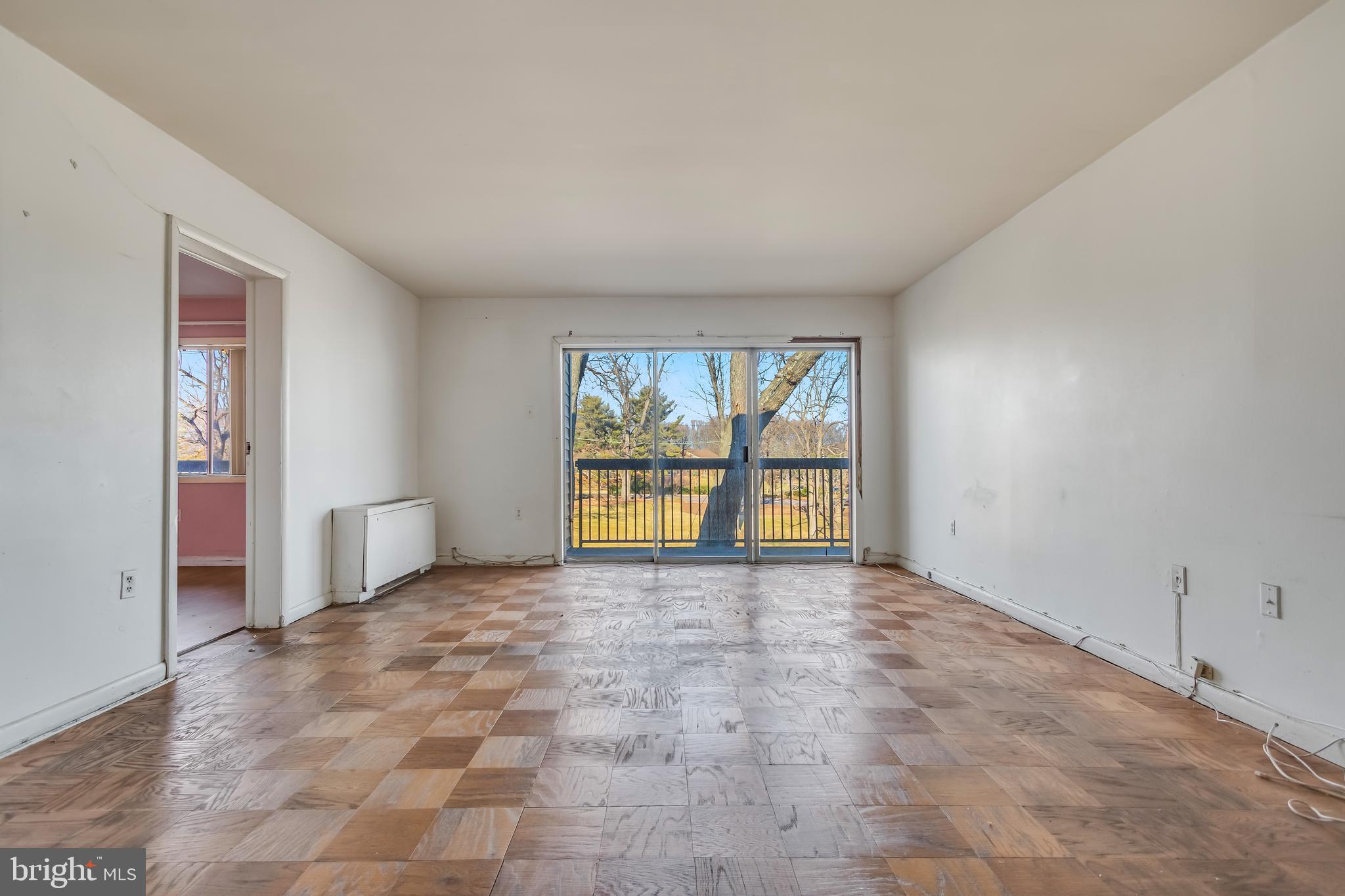 WEST SPRING - Residential