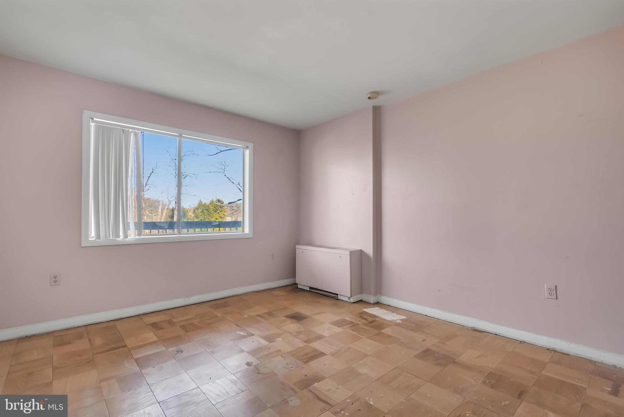 WEST SPRING - Residential