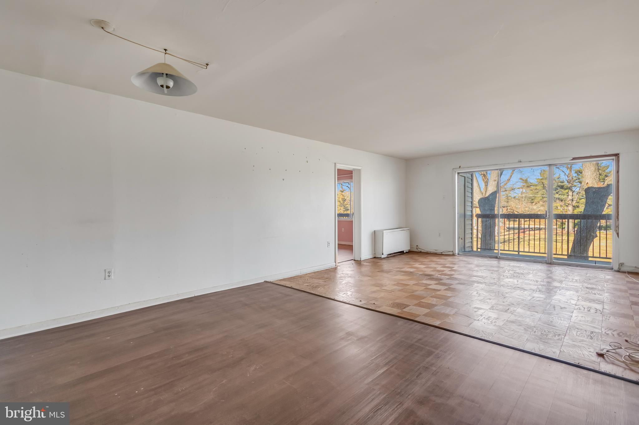 WEST SPRING - Residential